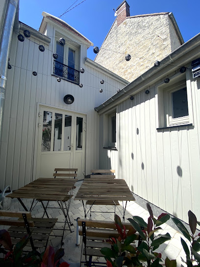 Le Petit Coye, Location Saisonnière Hôtel à Coye-la-Forêt