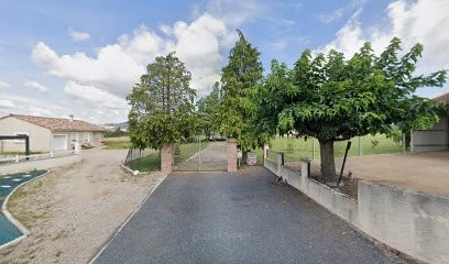 S.onambele, Hôtel à Puylaurens