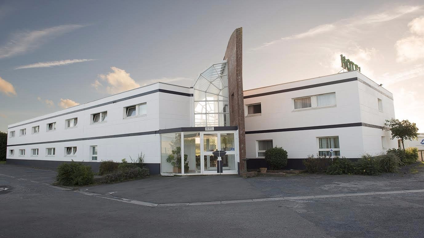 Mervil Airport, Hôtel à Merville