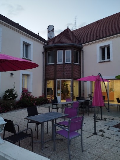 Hôtel le Marais, Hôtel à Voué