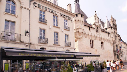 Logis Hôtel Restaurant Cristal Hôtel à Saumur