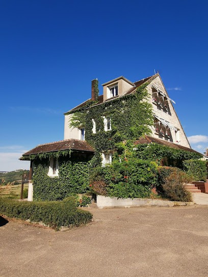 Crispol, Hôtel à Saint-Père