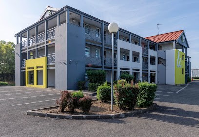 B&B HOTEL Amiens, Hôtel à Longueau