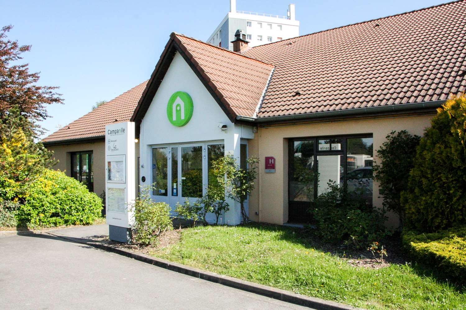 Campanile Lille Sud - Douai Cuincy, Hôtel à Cuincy