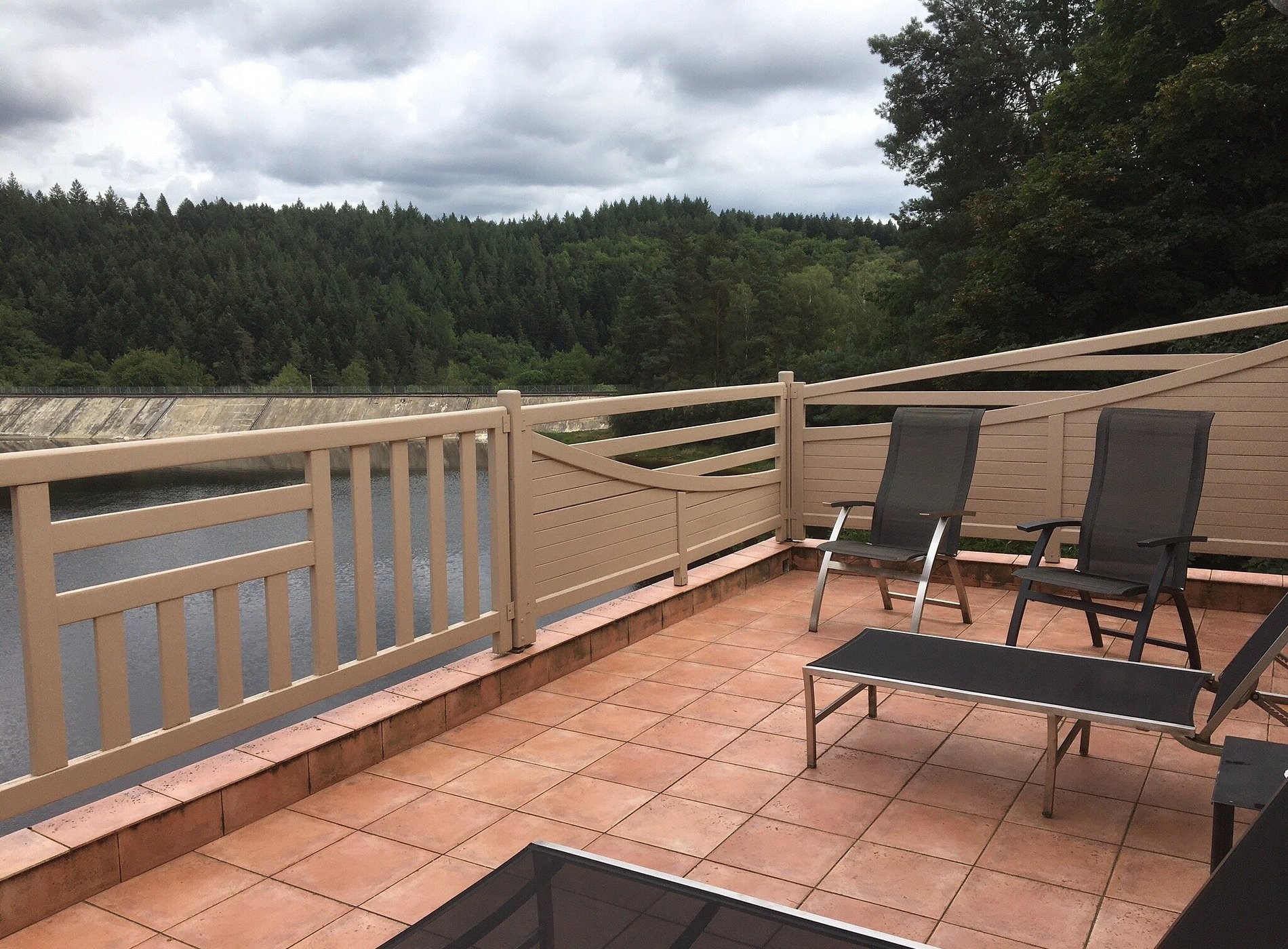 Hotel Restaurant Du Lac, Hôtel à Treignac