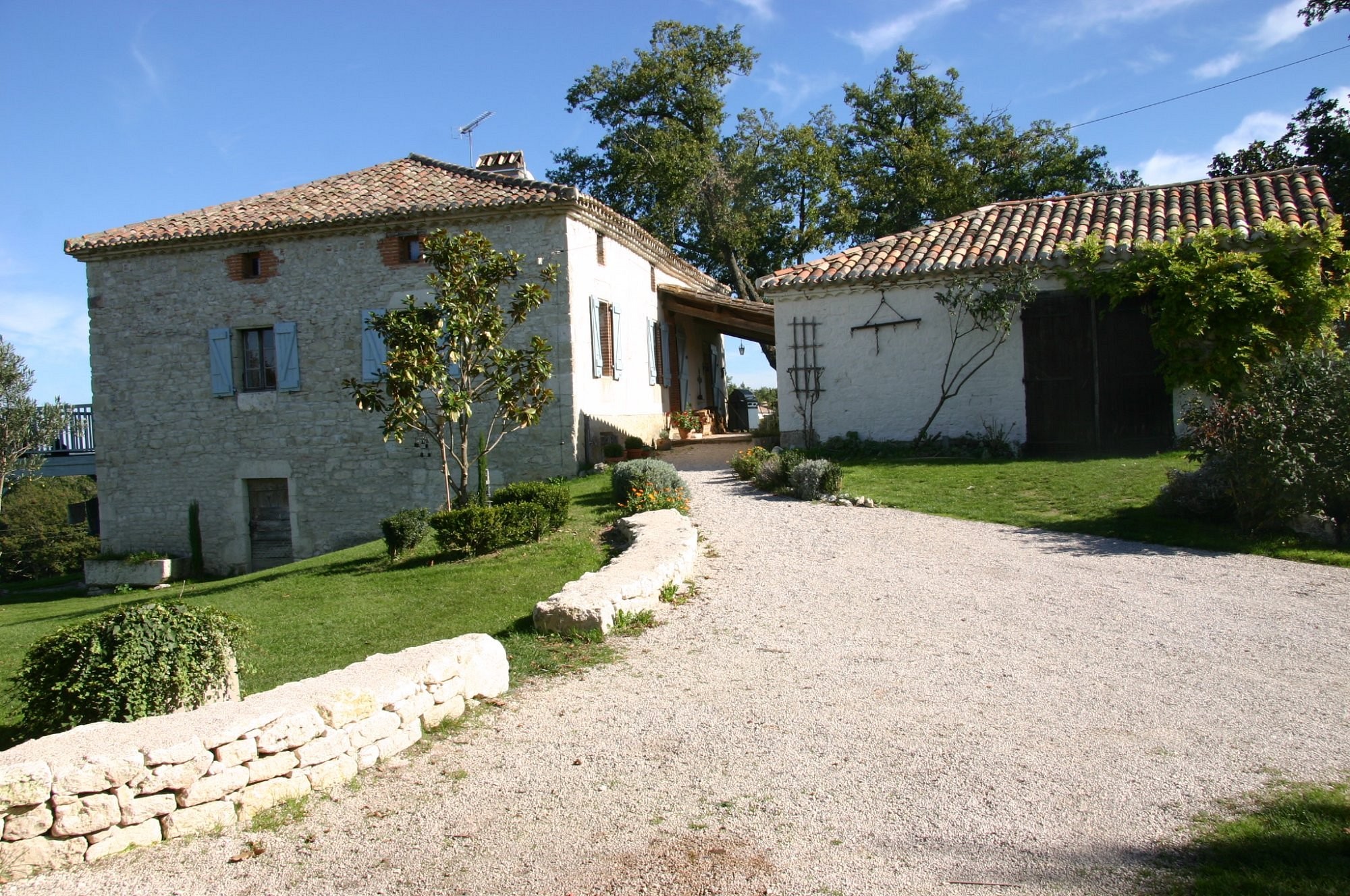 Bonjour Haut, Hôtel à Labarthe