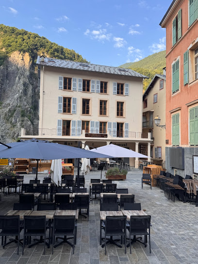 Le Touring 2.0 Hôtel à Isola