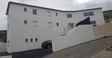 La nuit vip, Hôtel au Rove