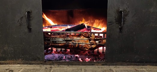 Auberge De L'Alambic, Hôtel à Saint-Romain-de-Benet