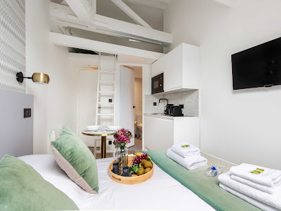 Welcoming Apartment - 1Br/4P - Eiffel Tower- Belvilla By Oyo, Hôtel à Paris 15