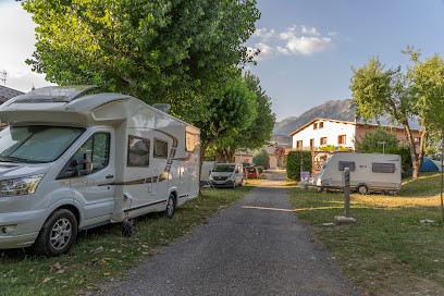 Hôtel & Camping Les Sources, Hôtel à Savines-le-Lac