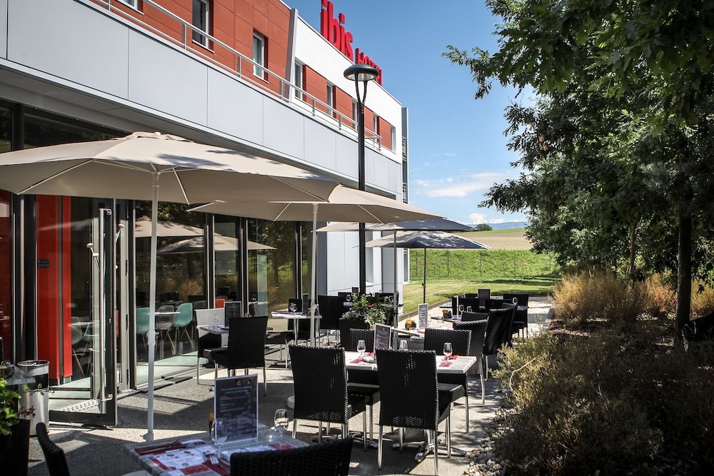 Ibis Saint-Genis-Pouilly Genève, Hôtel à Saint-Genis-Pouilly