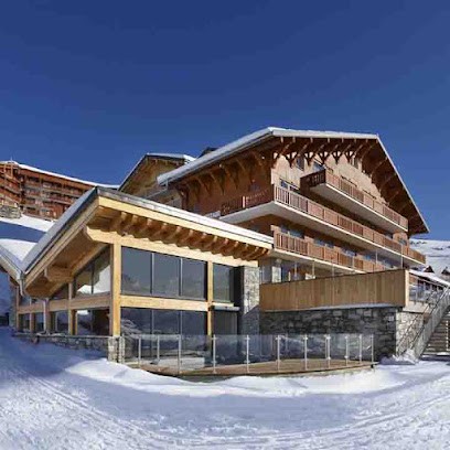 Ours Blanc Hotel & Spa, Hôtel aux Belleville