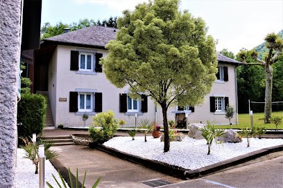Inn Vallée D'ossau, Hôtel à Izeste