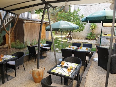 Logis Auberge la Terrasse, Hôtel à La Châtaigneraie