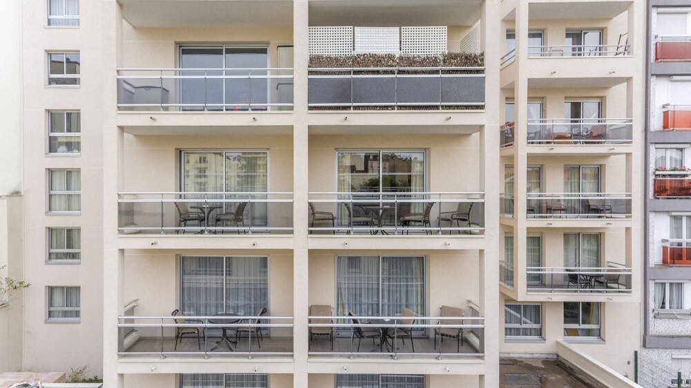 Royal Regency Paris Vincennes, Hôtel à Vincennes