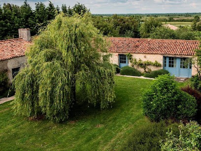 Logis Le Portail En Marais Poitevin, Hôtel à Moreilles