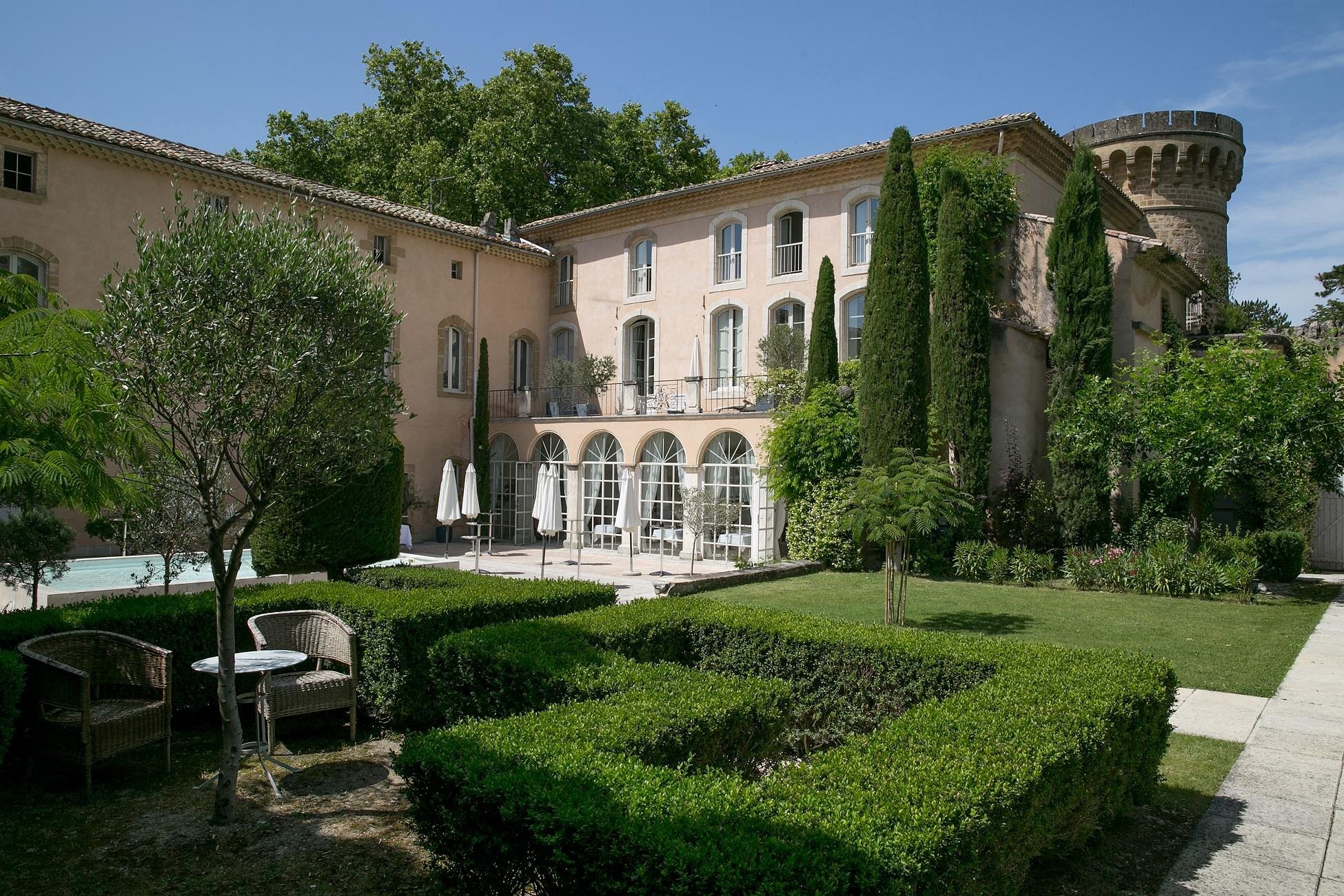 Château de Massillan, Hôtel à Uchaux