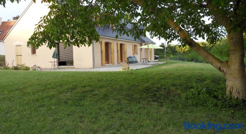 Madinina's Cub, Hôtel à Saint-Aignan