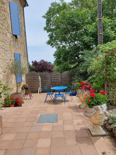 La Salle Painting Holidays, Hôtel à Saint-Puy