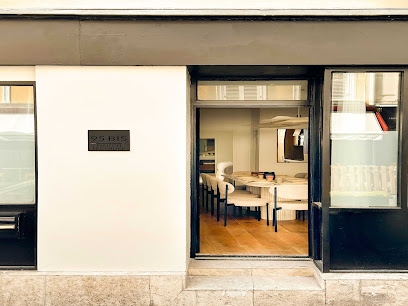 Luxury House With Ac - 6Bd/12P - Batignolles - Belvilla By Oyo Hôtel à Paris 17