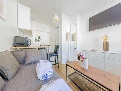 Charming Studio Near Invalides - Mobility Lease - Belvilla By Oyo Hôtel à Paris 07