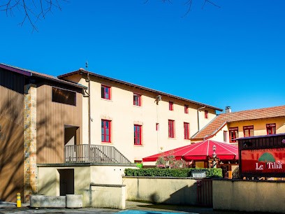 Logis Hôtel Le Tilia, Hôtel à Joux