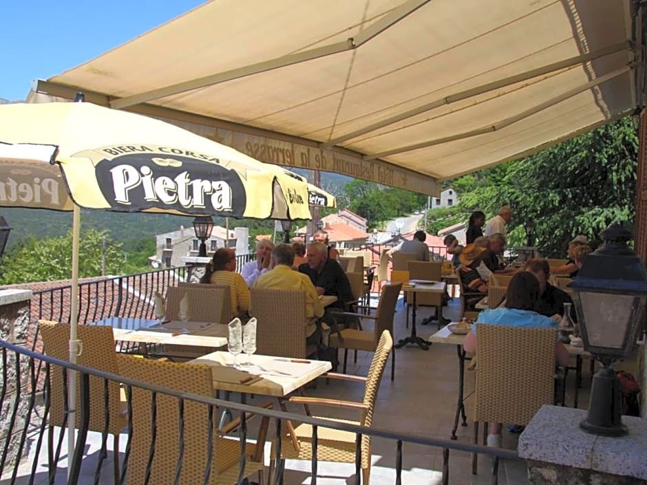 Hôtel Restaurant De La Terrasse, Hôtel à Zonza