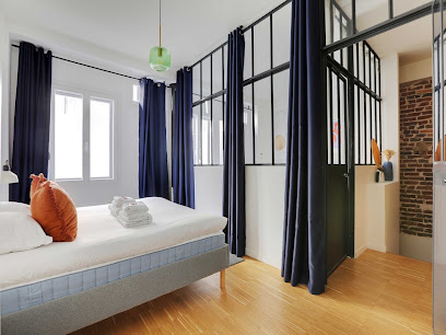Spacious Apartment - 4Br/10P Near Montmartre - Belvilla By Oyo Hôtel à Paris 18