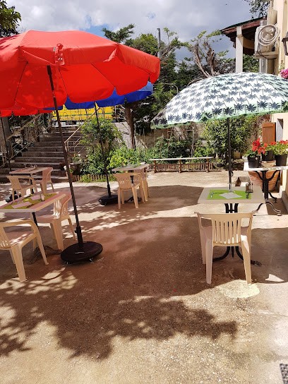 Hotel, Restaurant Saint Roch, Hôtel à Sablons