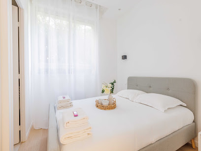 Apartment Cosy - 1Bdr / 2P - Neuilly Sur Seine - Belvilla By Oyo Hôtel à Neuilly-sur-Seine