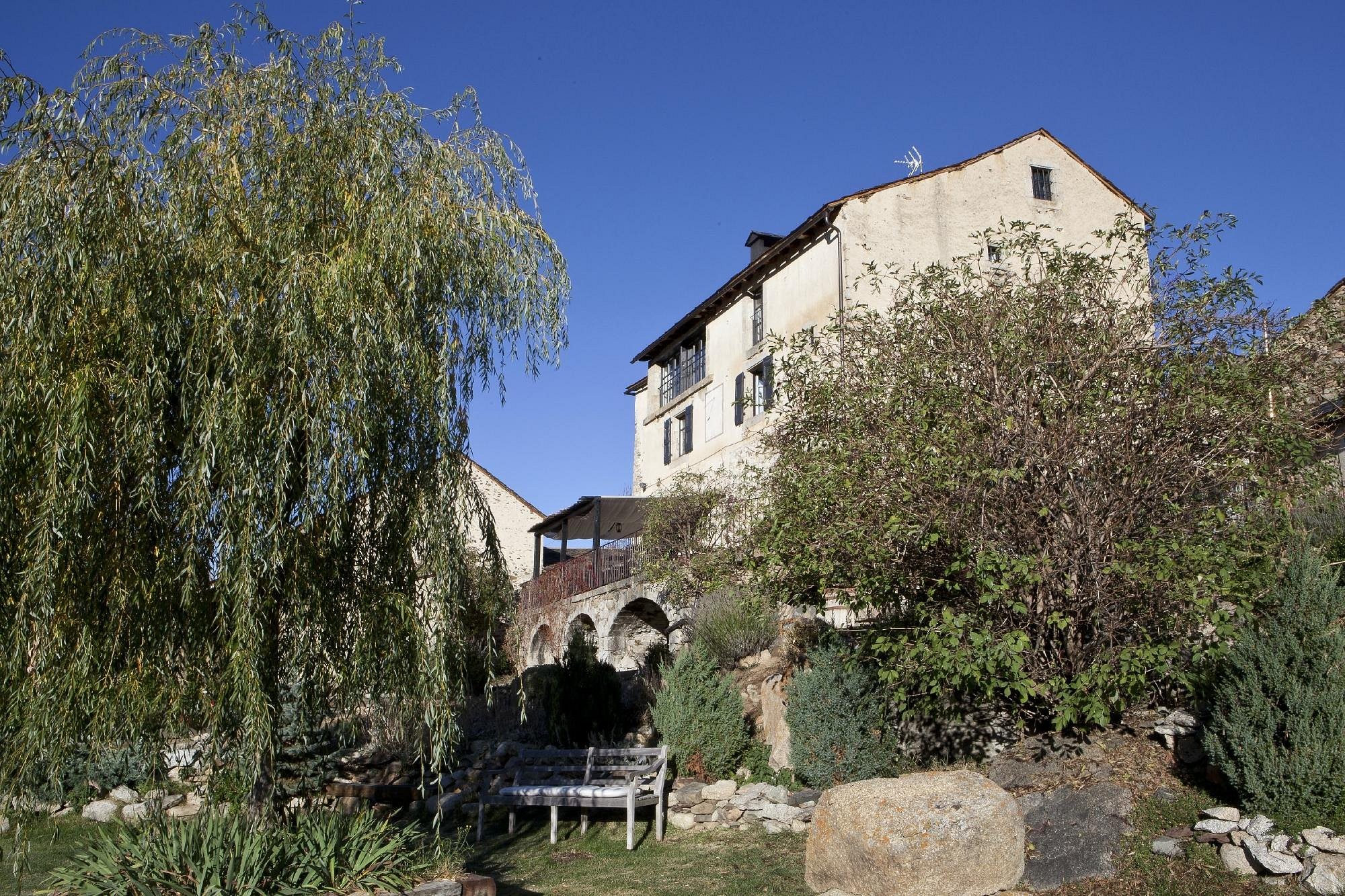 Le Château De Brangolí, Hôtel à Enveitg