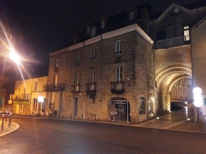 Le Pilori, Hôtel à Évron