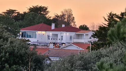 Hotel 2 Étoiles Au Petit Bonheur, Hôtel à la Tranche-sur-Mer