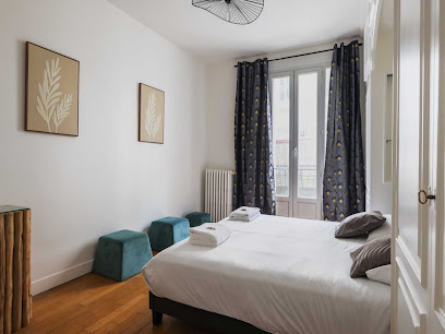 Cosy Apt With Balcony -3Br-4P- Place Des Ternes - Belvilla By Oyo Hôtel à Paris 17