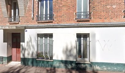 Hôtel Des Routes Grand, Hôtel à Malakoff