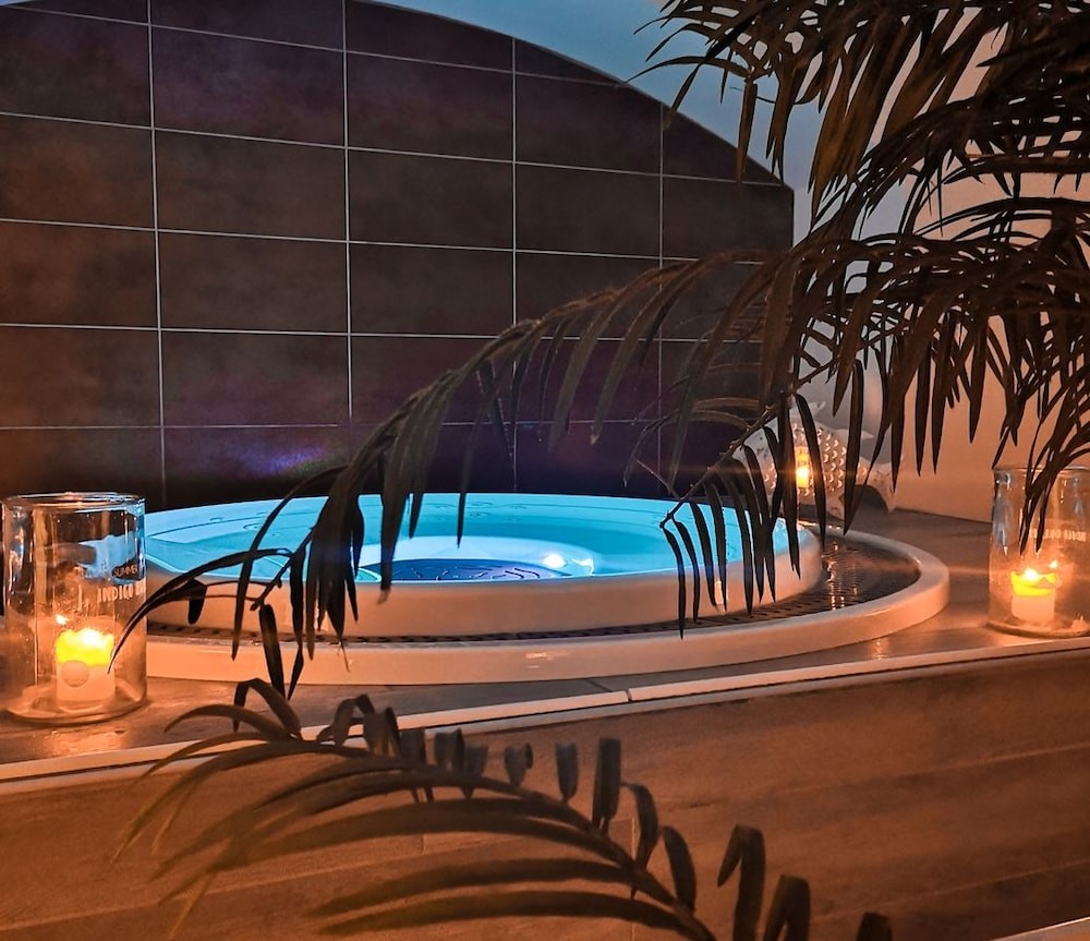 Hôtel Spa Les Alpes, Hôtel à Gréoux-les-Bains