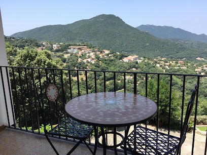 Hôtel Les Roches - Restaurant Sognu Di Babbu, Hôtel à Sartène