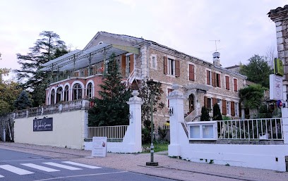 Logis Hotel Au Jardin Des Saveurs, Hôtel à Cordes-sur-Ciel