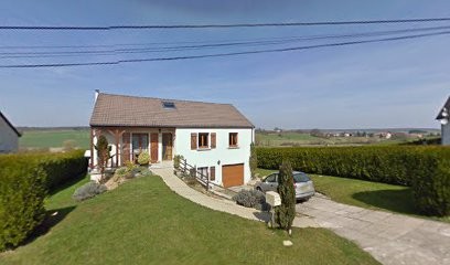 Chalet Au Calme Avec Vu Sur Le Lac !!!, Hôtel à Rémering-lès-Puttelange