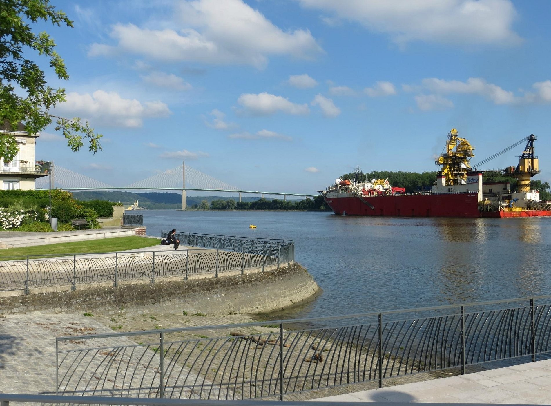 Hôtel Restaurant Logis Le Normandie, Hôtel à Rives-en-Seine
