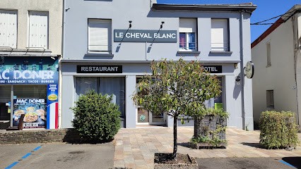Hotel le Cheval Blanc, Hôtel au Loroux-Bottereau