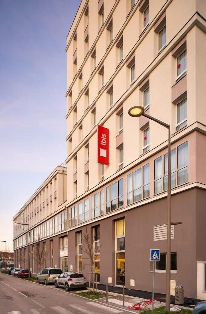 Ibis Acheres St Germain En Laye, Hôtel à Achères