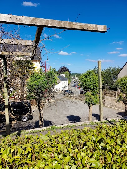 La Maison Hôtel AUX CERISIERS, Hôtel à La Forêt-Fouesnant