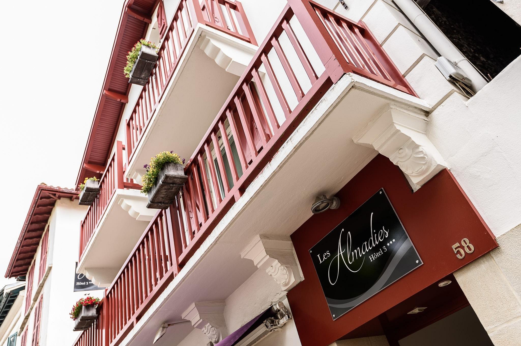 Hôtel Les Almadies - Coeur De Ville, Hôtel à Saint-Jean-de-Luz