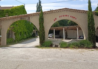 Auberge Aux Petits Pavés, Hôtel à Eygalières