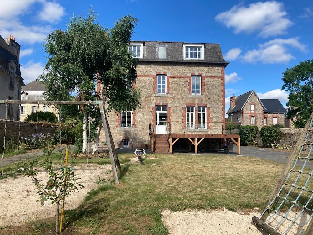 Auberge Ti'gousket, Hôtel à Guingamp
