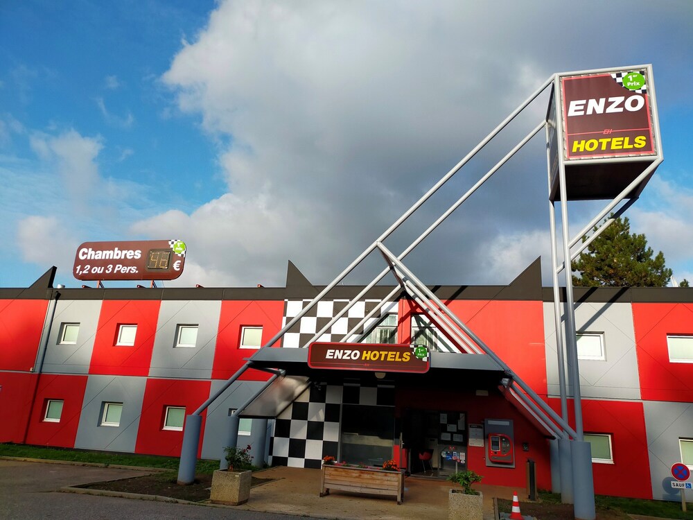 Hôtel Enzo Green "Coudes / Issoire / Clermont" Hôtel à Coudes