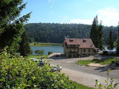 Auberge du Lac Genin, Hôtel à Charix