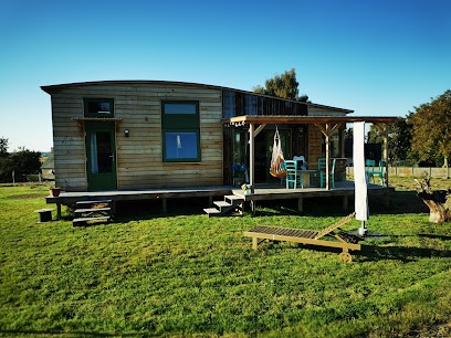 Logement insolite - Tiny House - dans la Baie du Mont-Saint-Michel -Ma Chouette Ti'Nid, Hôtel à Saint-Aubin-de-Terregatte